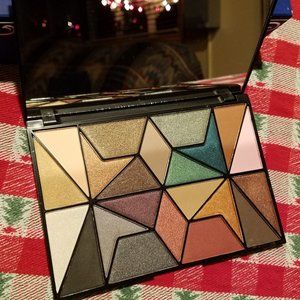 Beauty Gems Eyeshadow Palette